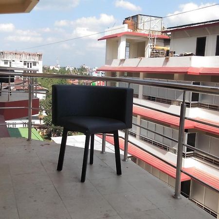 The Four Season Hotel Dimāpur 外观 照片
